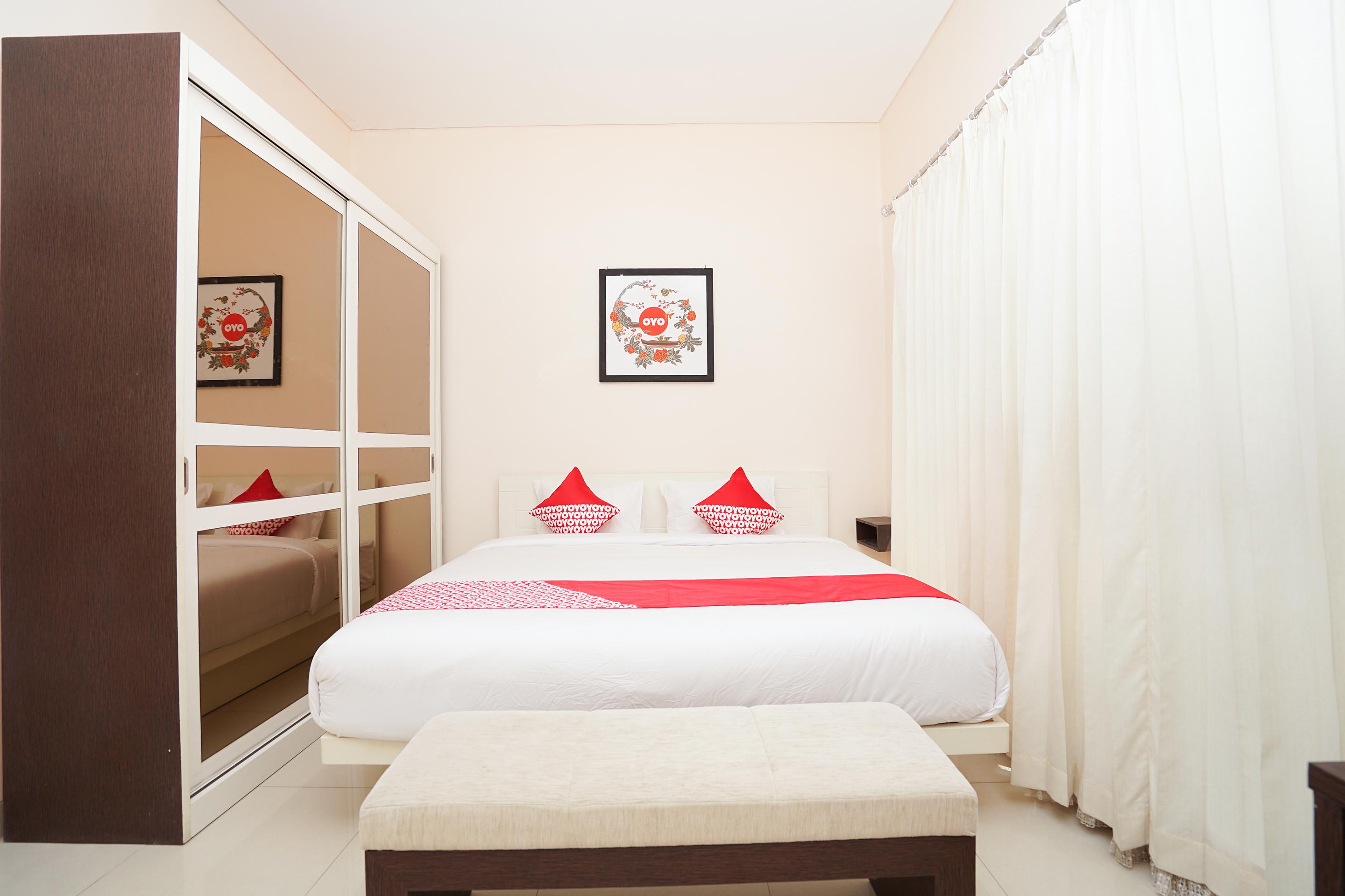 Oyo 782 Menjangan Residence At Citraland 1 Surabaya Buitenkant foto